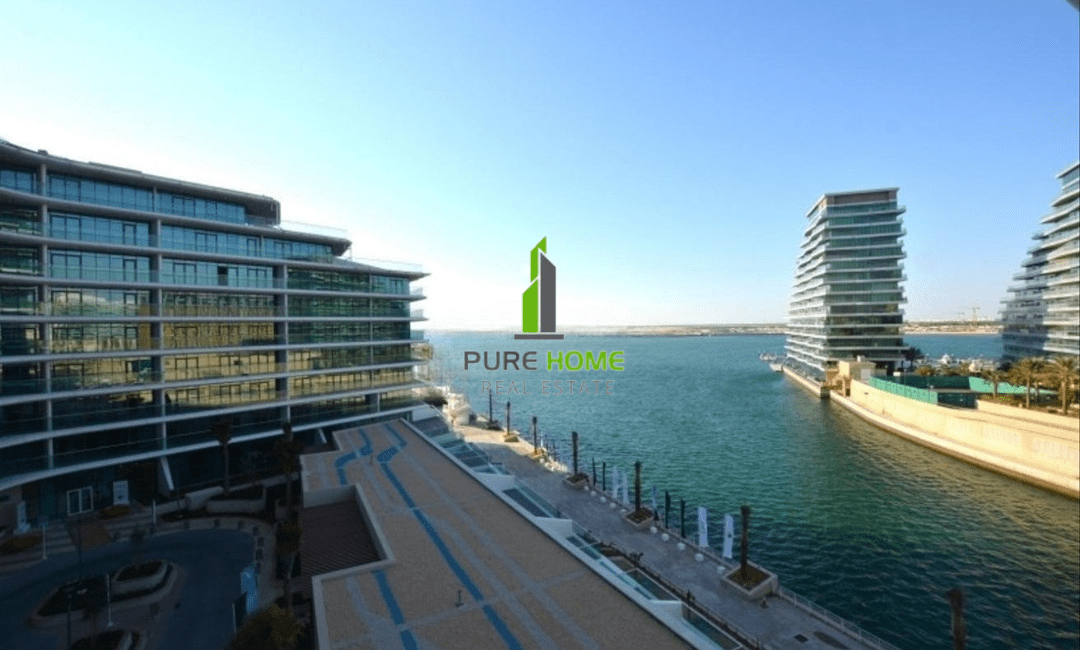 Unwind in Style: Compact & Modern Studio