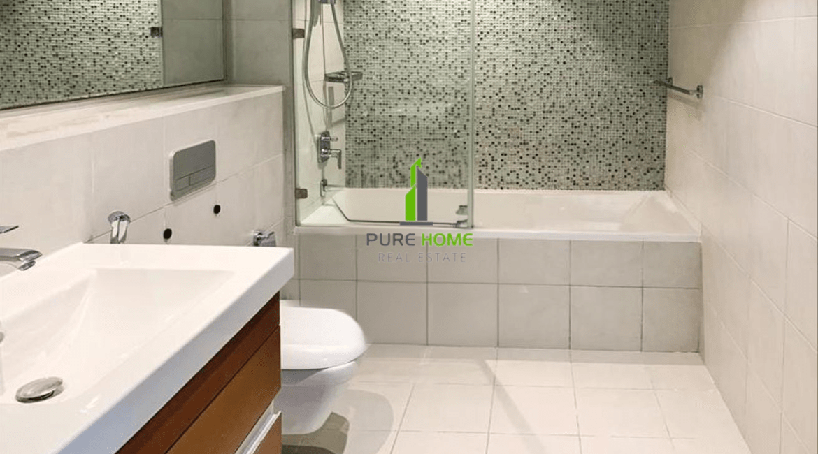 Elegant Waterfront Living – 1BR Apartment