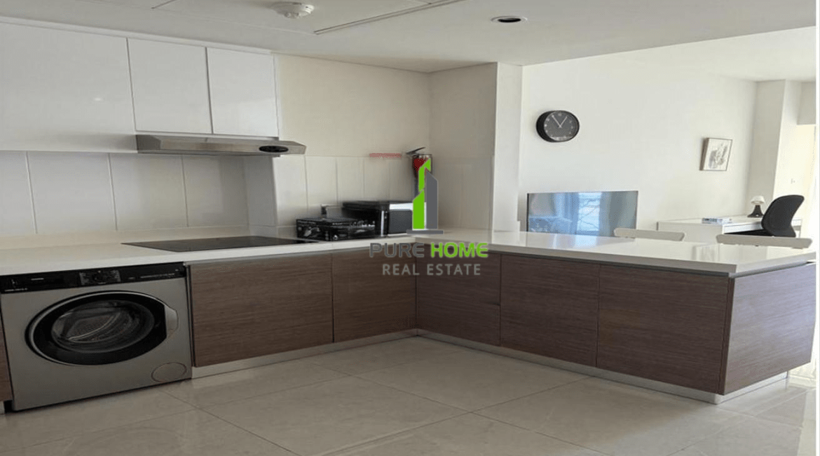 Elevated Luxury: Fully Furnished Studio