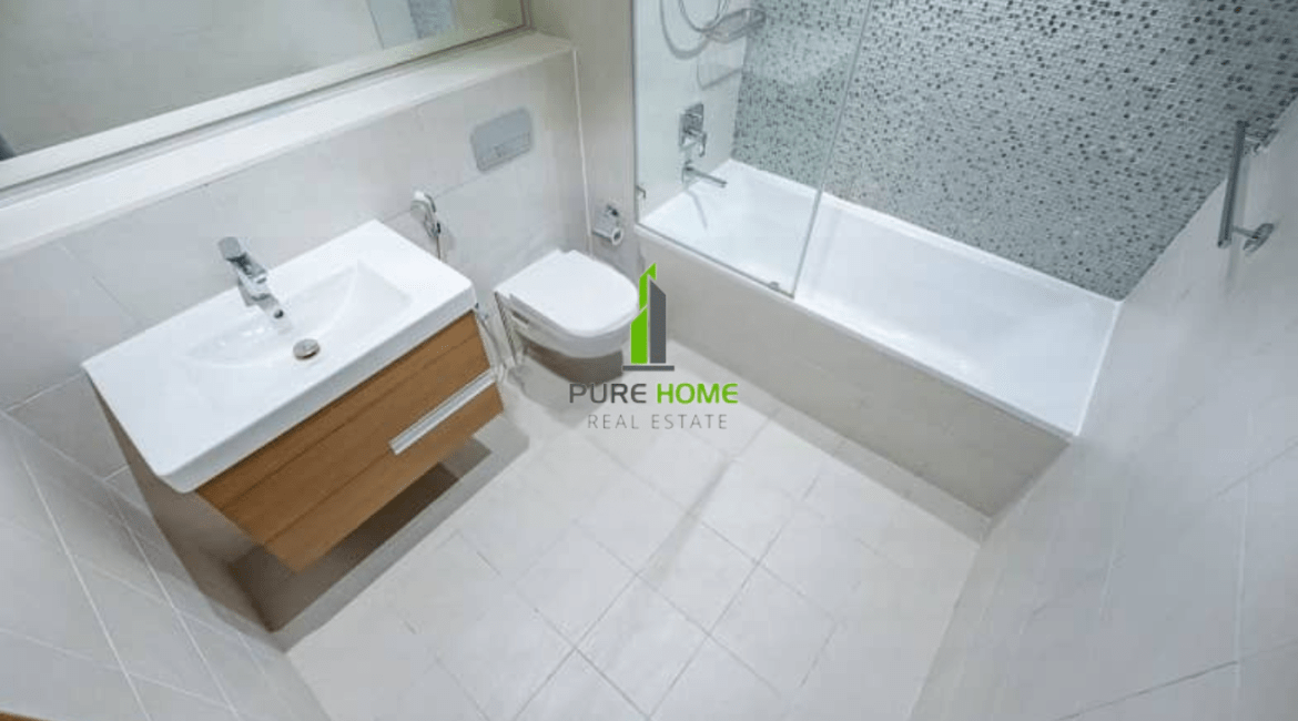 Elegant Waterfront Living – 1BR Apartment