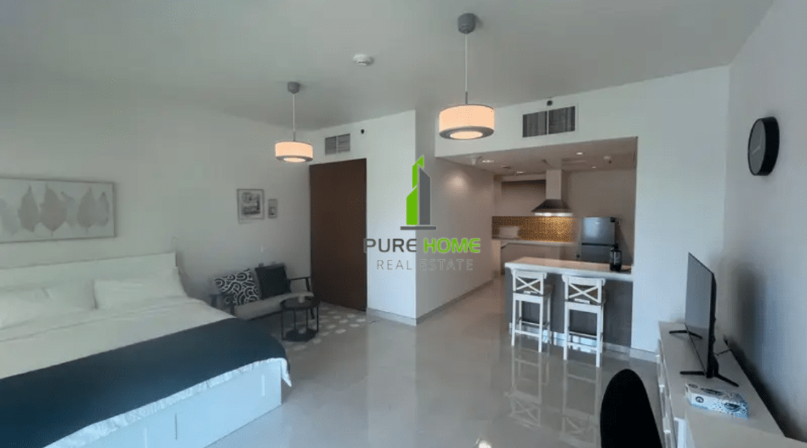 Elevated Luxury: Fully Furnished Studio