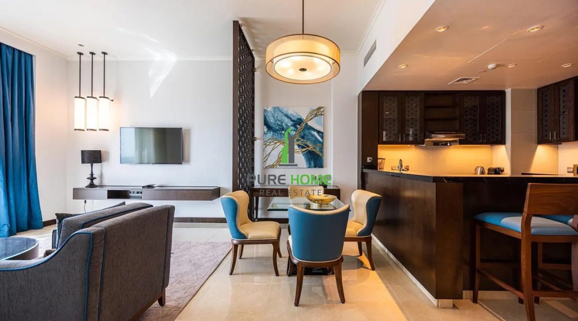 Spacious 3BR Apt | Sea View | Luxurious Living