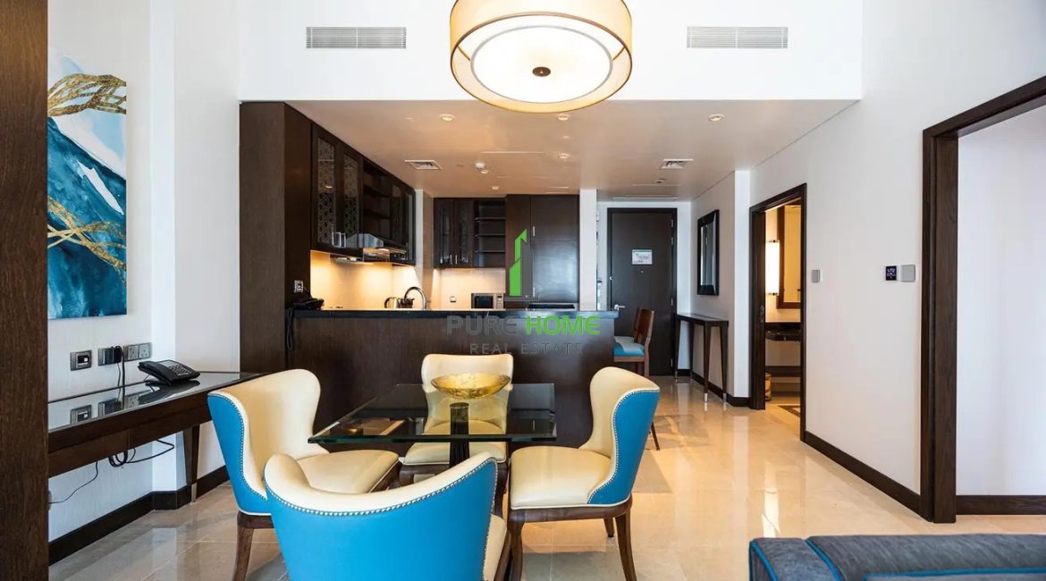 Spacious 3BR Apt | Sea View | Luxurious Living