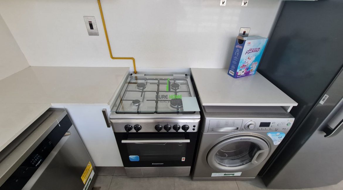Spacious 2BR Apt | Great Amenities | Premium Location