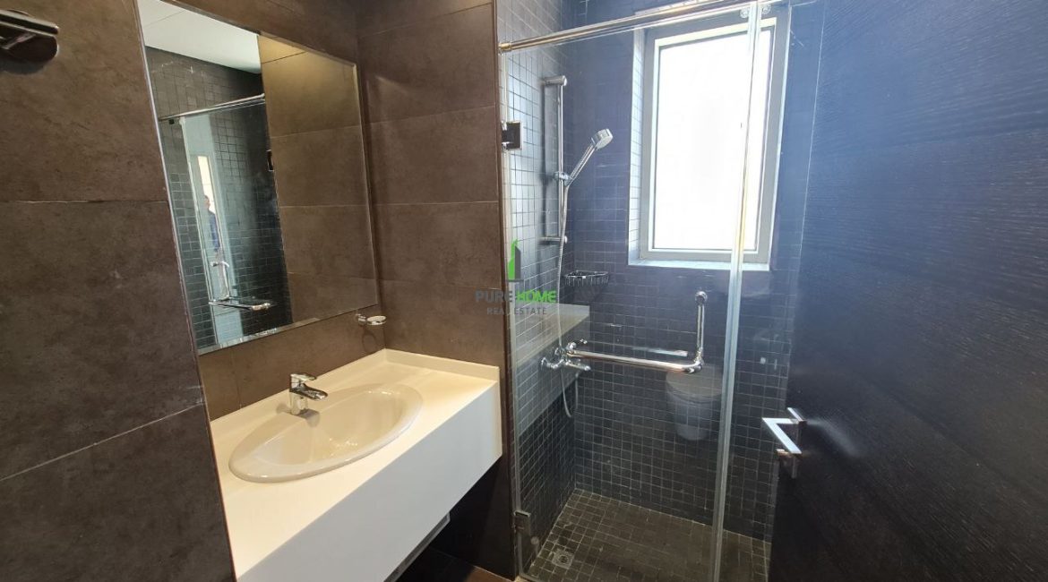 Spacious 2BR Apt | Great Amenities | Premium Location
