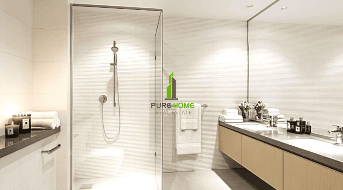 Partial Canal View | Balcony | Spacious 1BR Apt